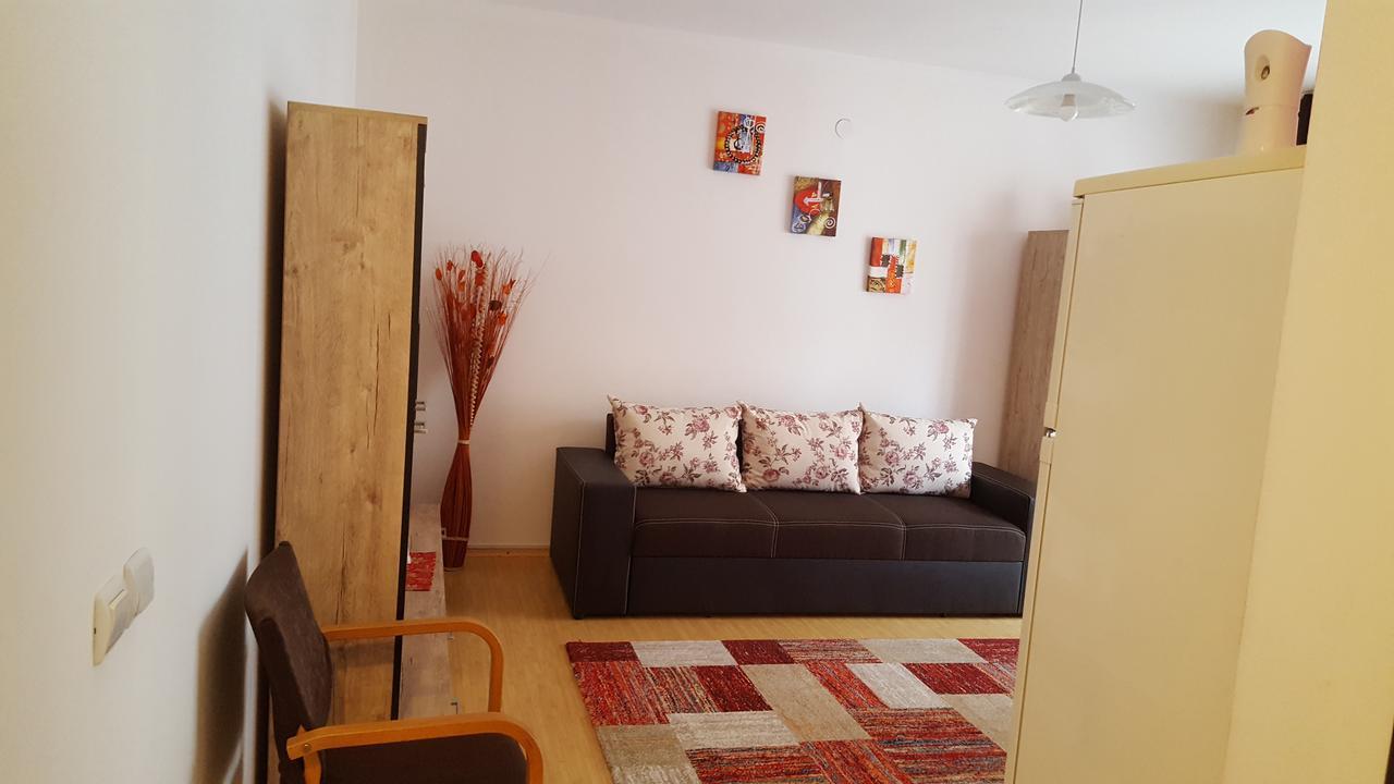 Apartament Maria Floresti  Luaran gambar